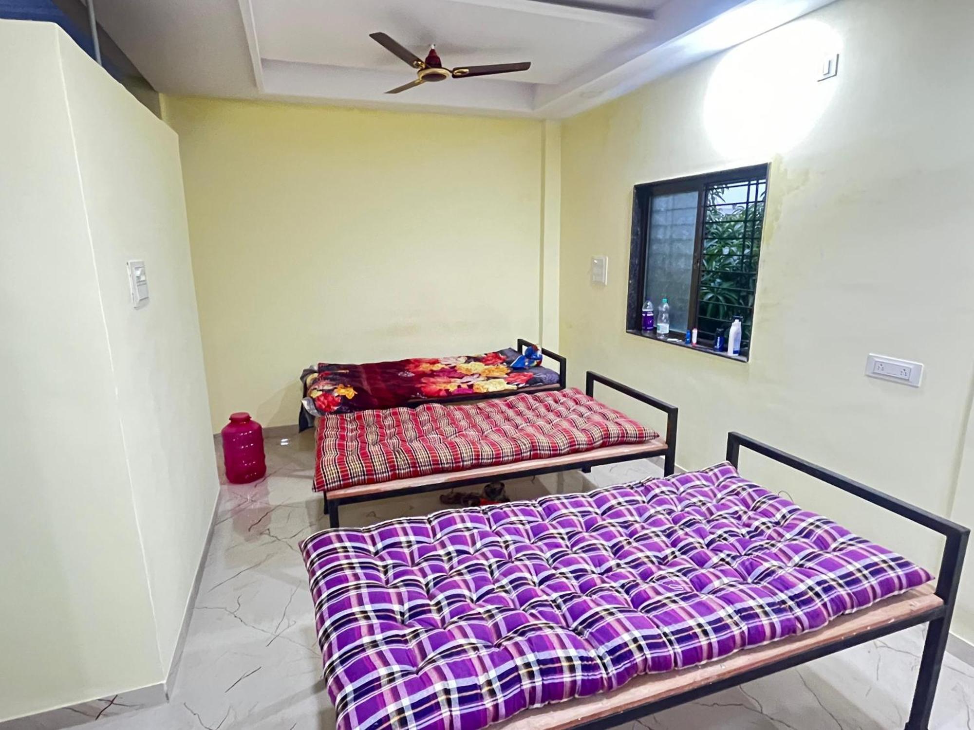 Shree Swami Samarth Pg Rooms For Boys 索拉普 外观 照片